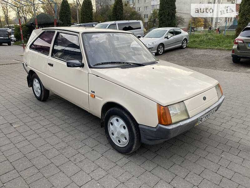 Продаю машину на ходу торг есть