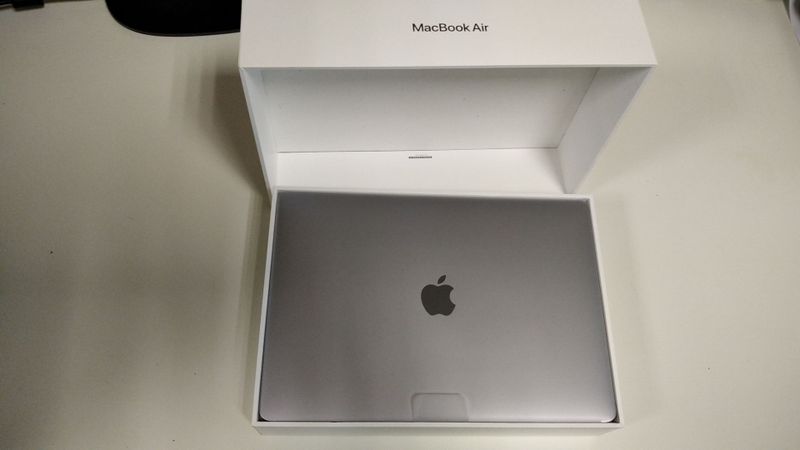 MacBook Air M1 8/256