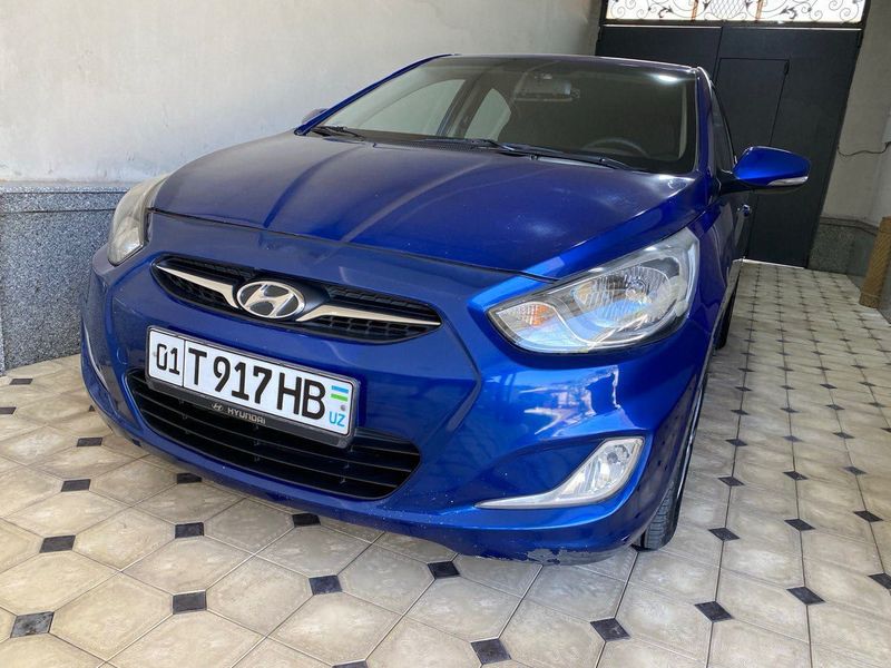 Moshina sotiladi Hyundai Accent Moshina sotiladi Hyundai Accent
