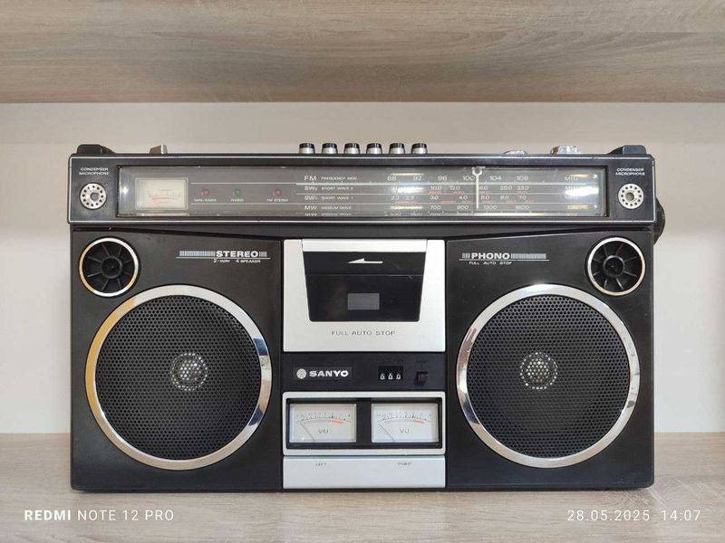 Sanyo M 4500 ke Sanyo M 4500 ke
