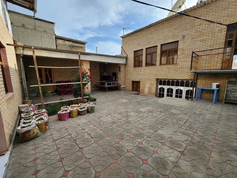Eski shaharda uchastka sotiladi. 120000$ Eski shaharda uchastka sotiladi. 120000$