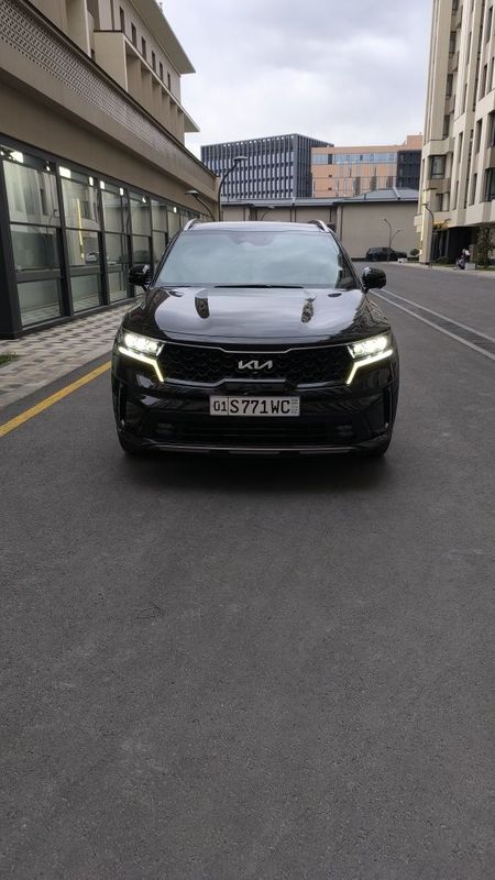 KIA Sarento 2022 yil 7 kish Full Pazisasi KIA Sarento 2022 yil 7 kish Full Pazisasi