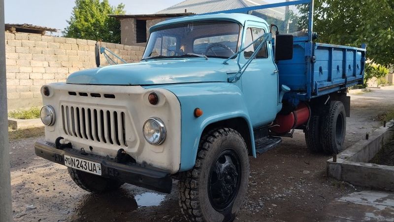 Газ 53 сотилади..