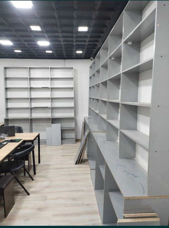 Stelajga mebel dokon moyxona uchun zor narxda yunsobodda turipti 300
