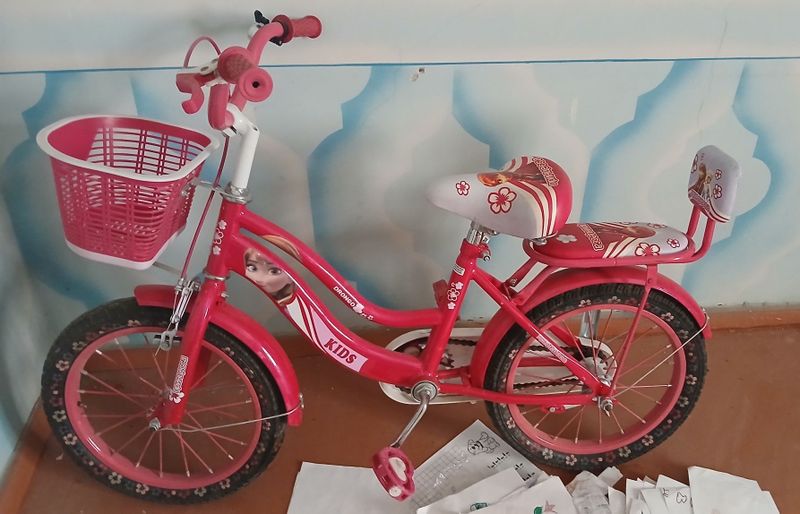 Sotiladi bolalar velosipedi, yaxshi holatda narxi 450000