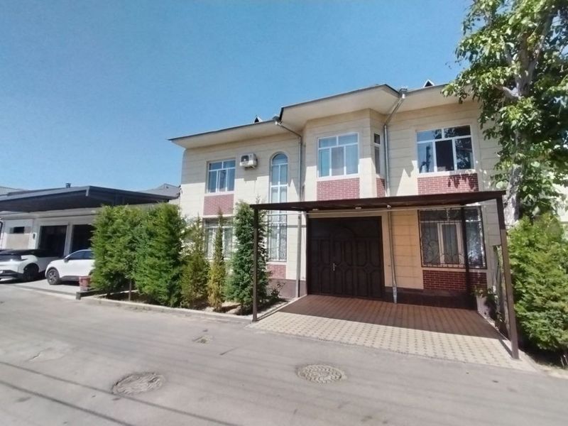 Сдается срочно Чиланзарский р-н шикарный большой дом Сдается срочно Чиланзарский р-н шикарный большой дом