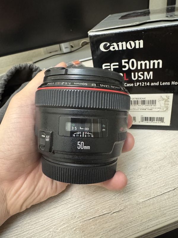 Canon EF 50 мм f/1,2 L USM Canon EF 50 мм f/1,2 L USM