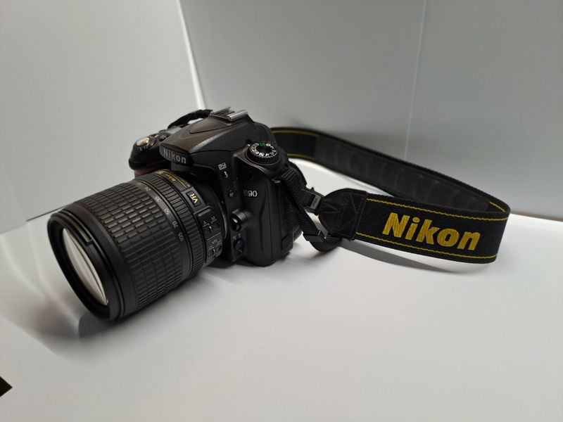 Срочно продаётся nikonD90