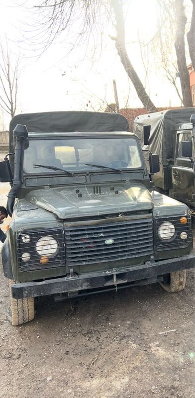 Land Rover Defender