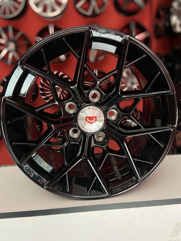R15 razbaltofkasi 5x114 R15 razbaltofkasi 5x114