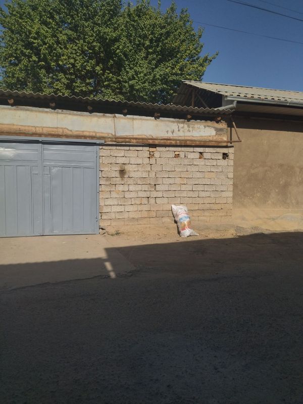Er sotiladi srochna Er sotiladi srochna
