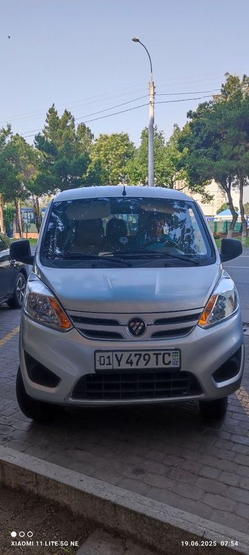 Foton sotiladi 8 o'rindiqli Foton sotiladi 8 o'rindiqli