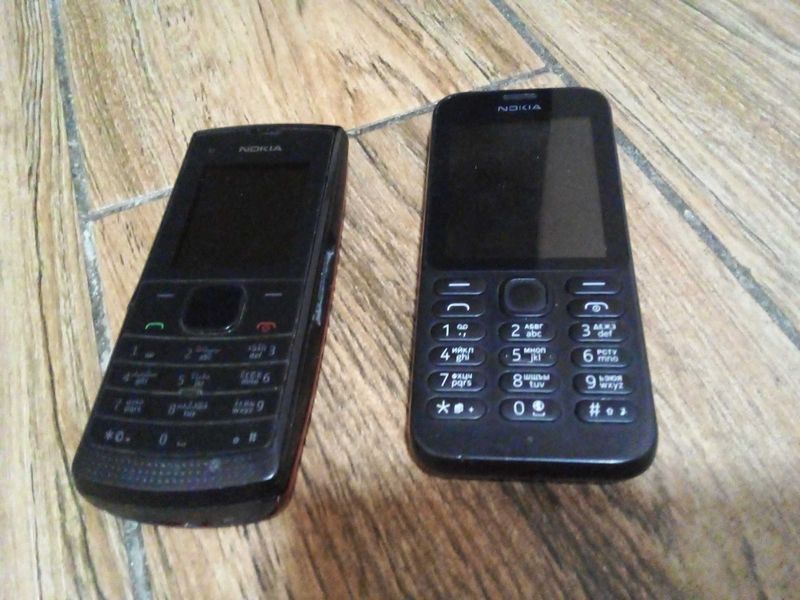 Telefon Nokia X1 va 215 model