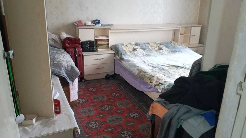 Продаю 4 х комнатную квартиру.