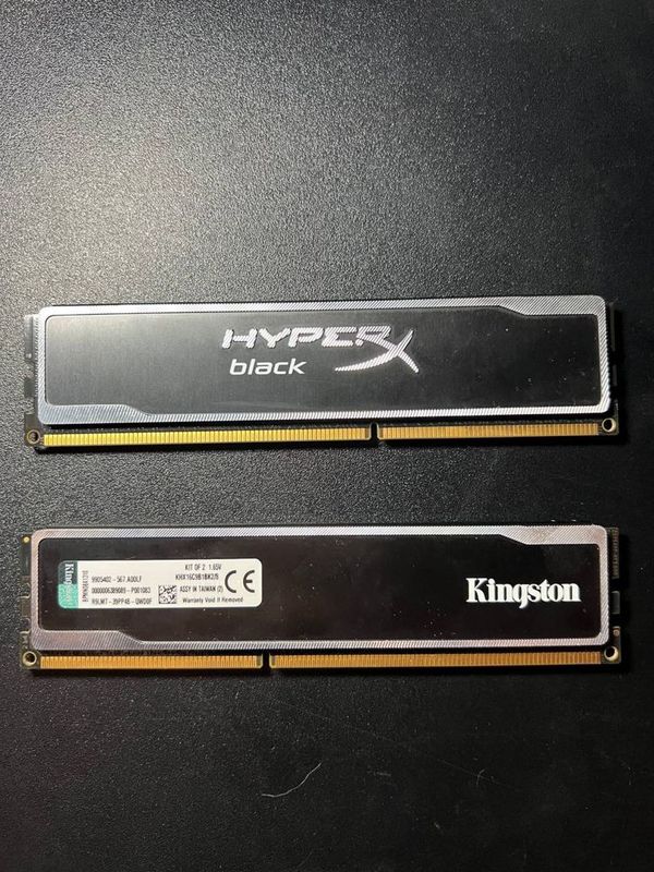 Озу Kingston HyperX Black ddr3 1600mhz 8gb(2по 4гб) Озу Kingston HyperX Black ddr3 1600mhz 8gb(2по 4гб)