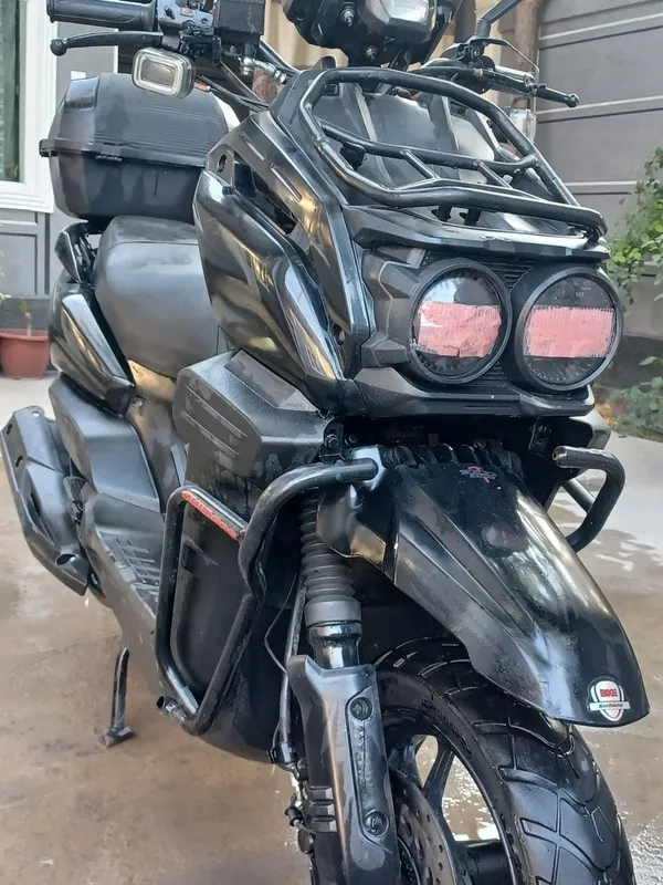 Скутер танка бинзинда харакатланади 100 кмга 3 4 та расхот килади