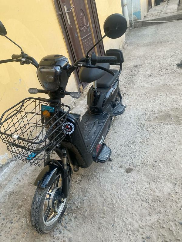 Skuter xolati yangi Skuter xolati yangi