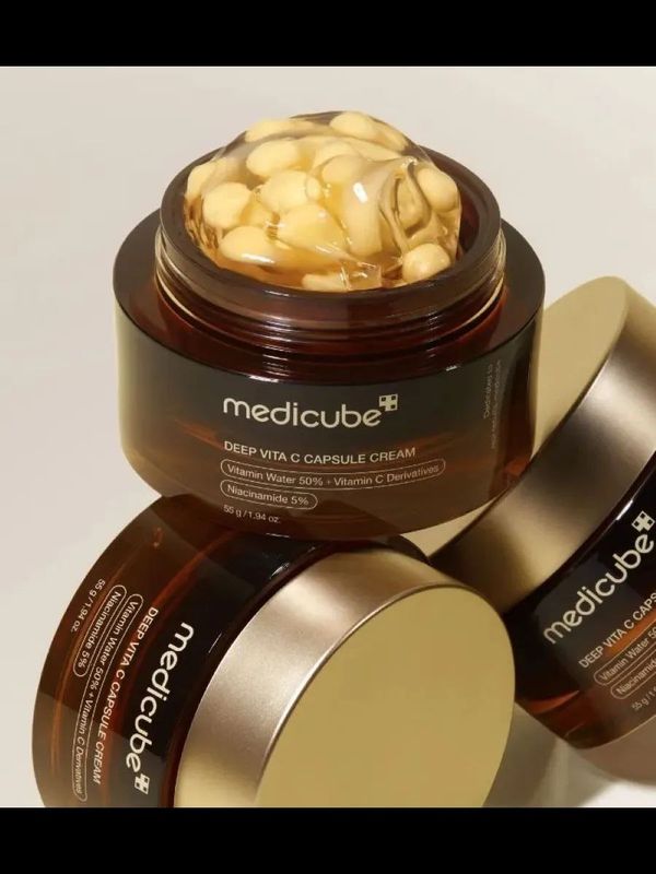 Medicube Капсульный крем с витамином С и феруловой кислотой Deep Vita C Capsule Cream 55 гр Medicube Капсульный крем с витамином С и феруловой кислотой Deep Vita C Capsule Cream 55 гр
