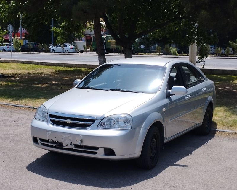 Продам Lacetti 1.8 Продам Lacetti 1.8