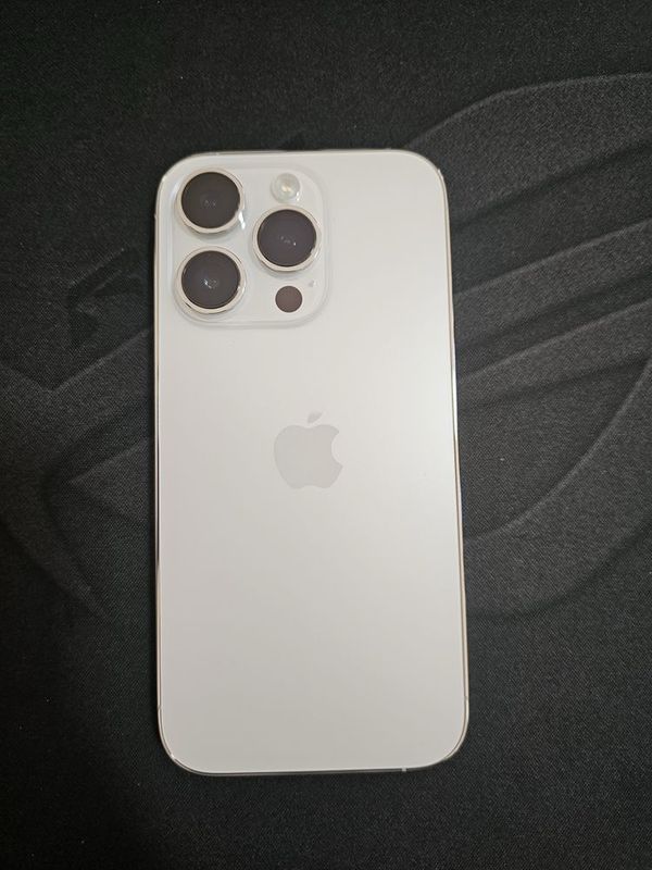 Iphone 14 Pro. (karobka dokument)