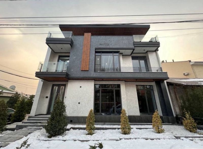 Нежилое отдельно стоящее здание продаётся Яккасарай район МВД Корзинка