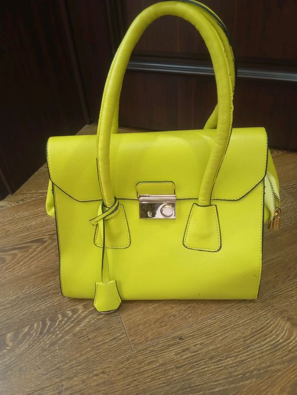 sumka_sariq Prada sumka_sariq Prada