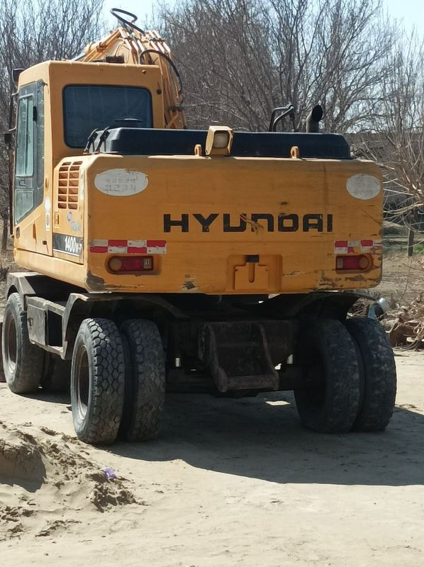 Hyundai 1400 w-7