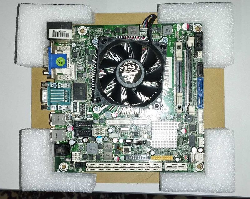 NCR S2 PC Riverside Intel Q67 Mini-ITX