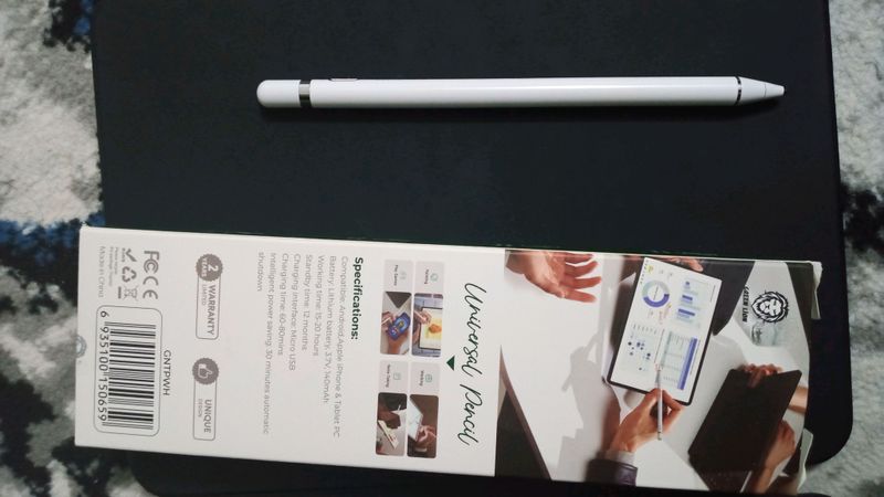 Universal Pencil. Green Lion.