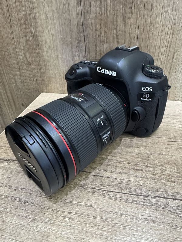 Canon 5D mark IV . 24-105mm II L Canon 5D mark IV . 24-105mm II L