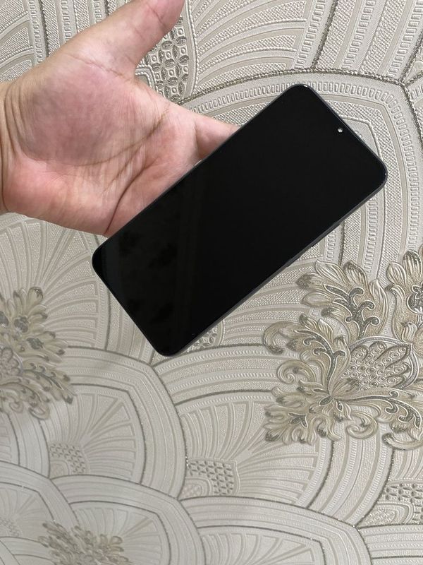 Samsung A34 5G Ekran 100% ishlidi Garantya bor Samsung A34 5G Ekran 100% ishlidi Garantya bor