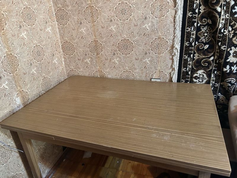 Отдам даром стол Отдам даром стол