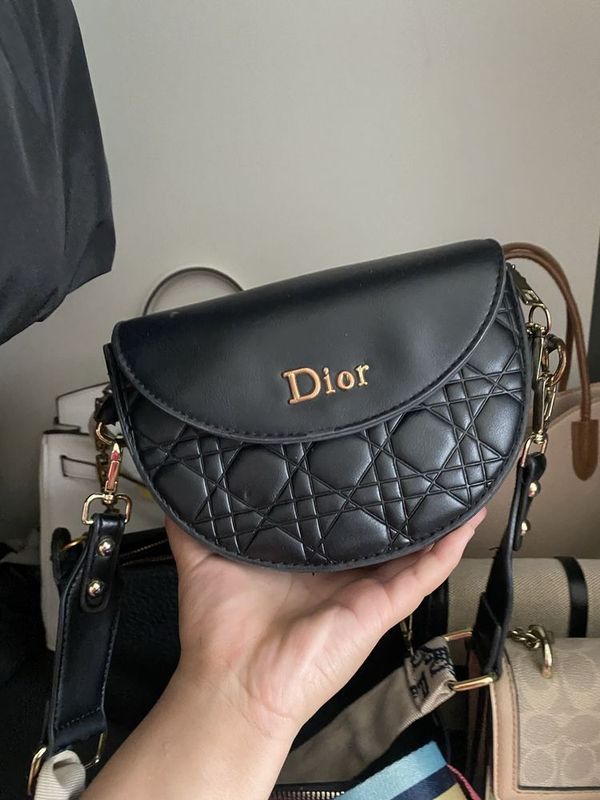 Dior qora sumkasi Dior qora sumkasi