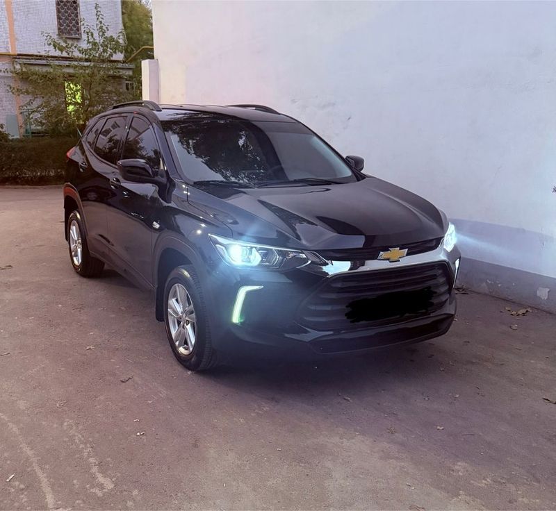 Tracker 2 ls 2023 qora kraska toza Tracker 2 ls 2023 qora kraska toza