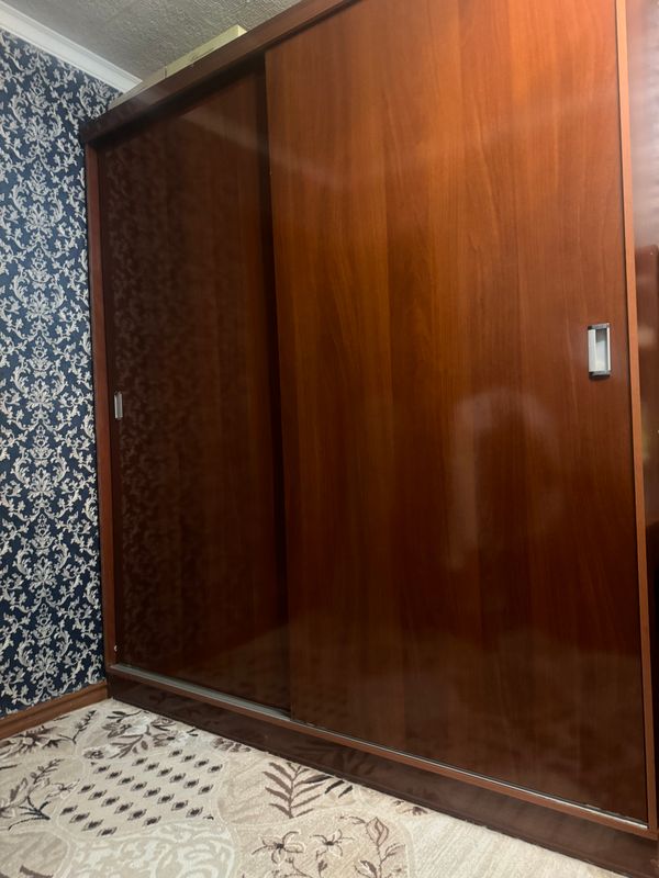 Продается шкаф купе. Размер 220/200 Продается шкаф купе. Размер 220/200
