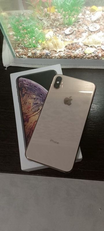 Ayfon xs max holati yaxshi