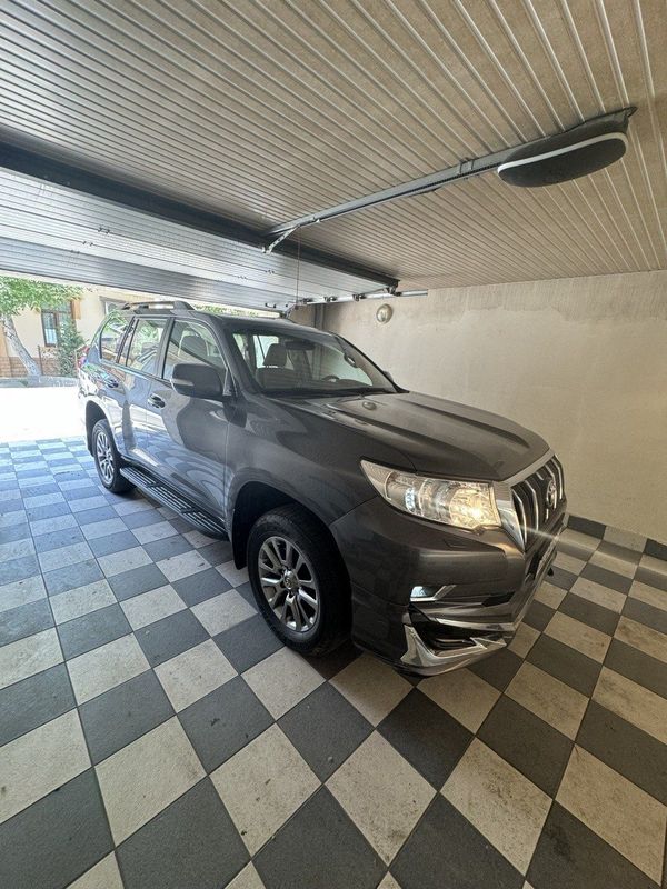 Продается Toyota Land Cruiser Prado 150