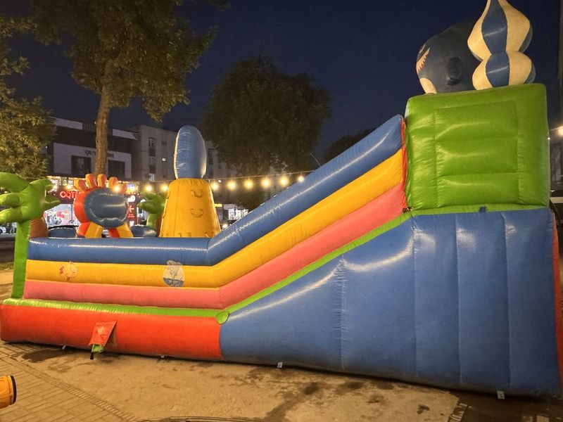 Batot va paravoz bolalar oyinchogʻi Batot va paravoz bolalar oyinchogʻi