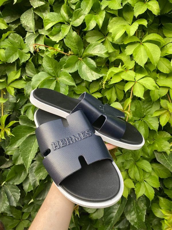 Тапочки Hermes, новые, отличное качество. Тапочки Hermes, новые, отличное качество.