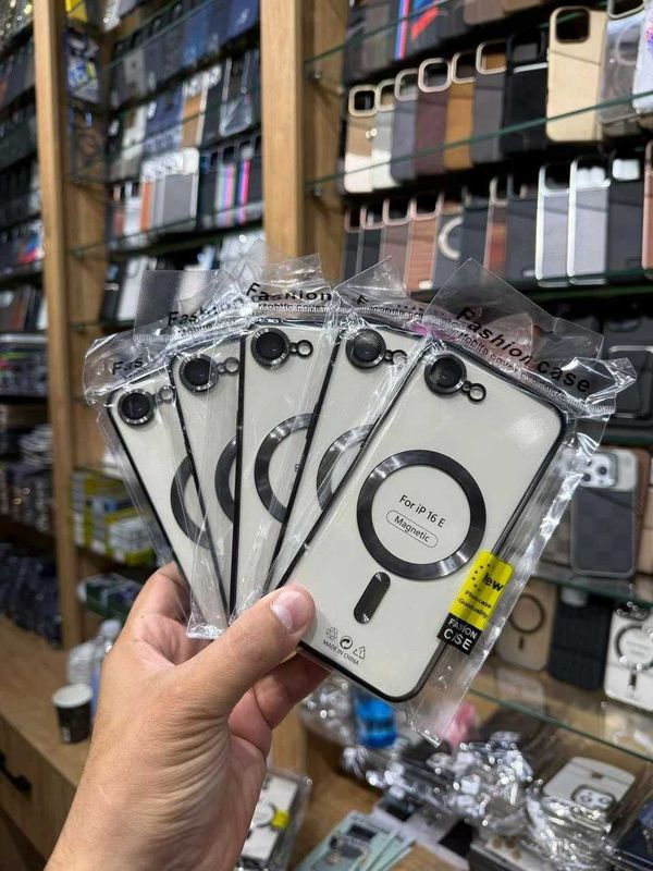 Чехол-бампер, поликарбонат, для Apple iPhone 16 E, резина - магнит Чехол-бампер, поликарбонат, для Apple iPhone 16 E, резина - магнит