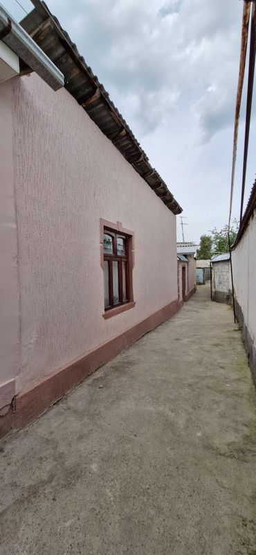 uy sotiladi kelesda