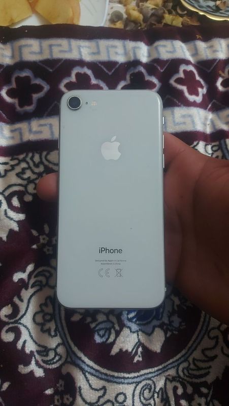 iphone 8 pamyat 128