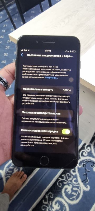 Iphone 8+ xotira 64