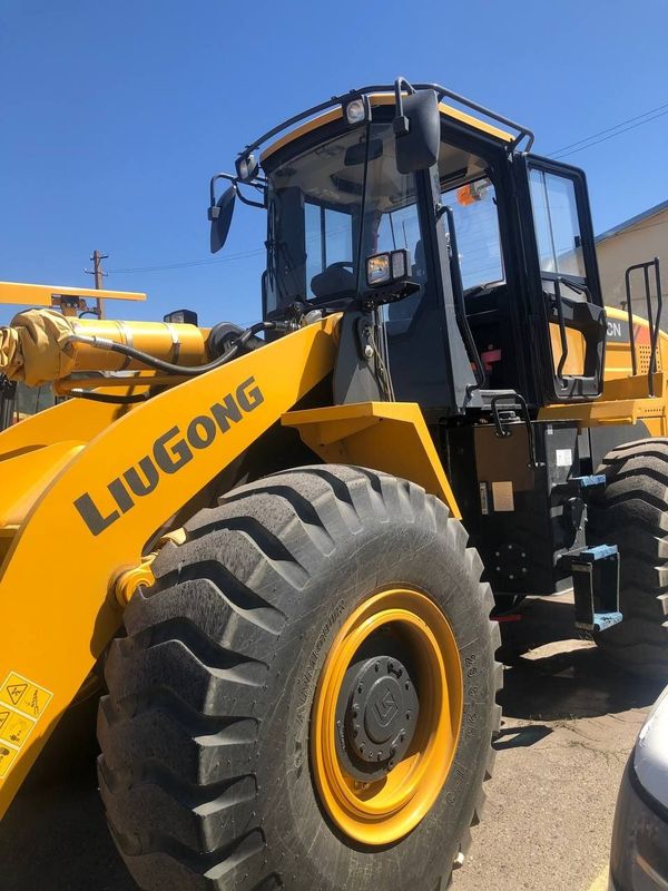 Фронтальный погрузчик LiuGong ZL50CN Фронтальный погрузчик LiuGong ZL50CN