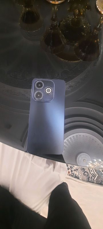 infinix hot 40i xotira 128 ram4+4 infinix hot 40i xotira 128 ram4+4