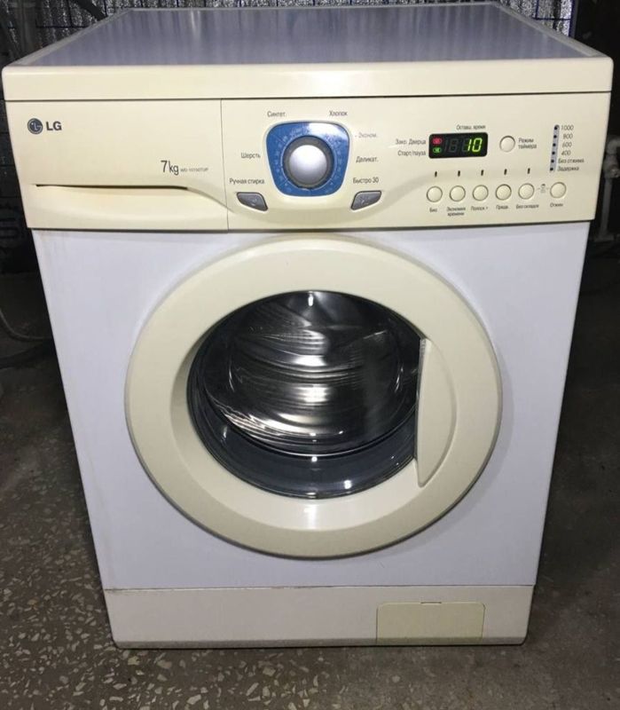 Продается стиральная машина LG 5кг Продается стиральная машина LG 5кг