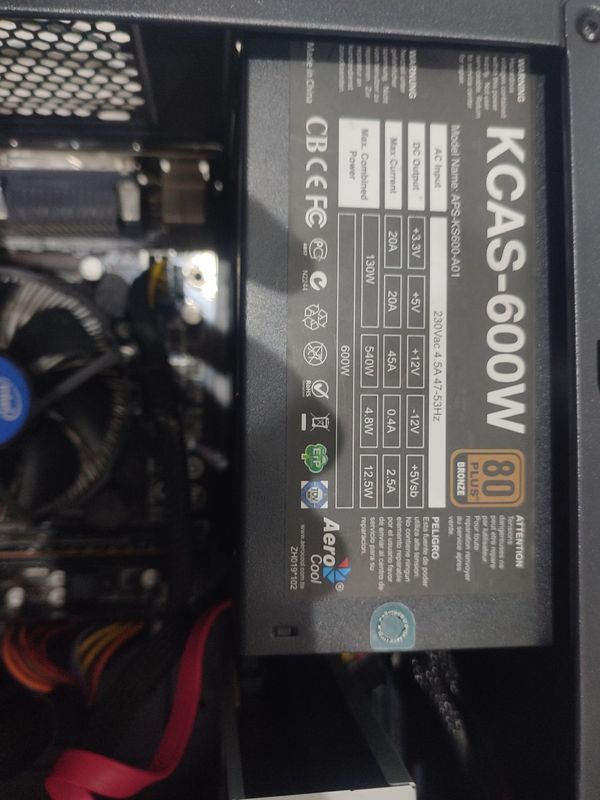 Aerocool KCAS 600w 80+ bronze Aerocool KCAS 600w 80+ bronze