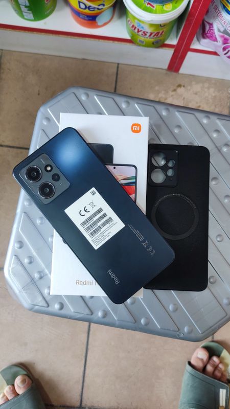 Redmi not 12 holati tiniq srocniga sotaman karobka dakumenti bor 128 Redmi not 12 holati tiniq srocniga sotaman karobka dakumenti bor 128