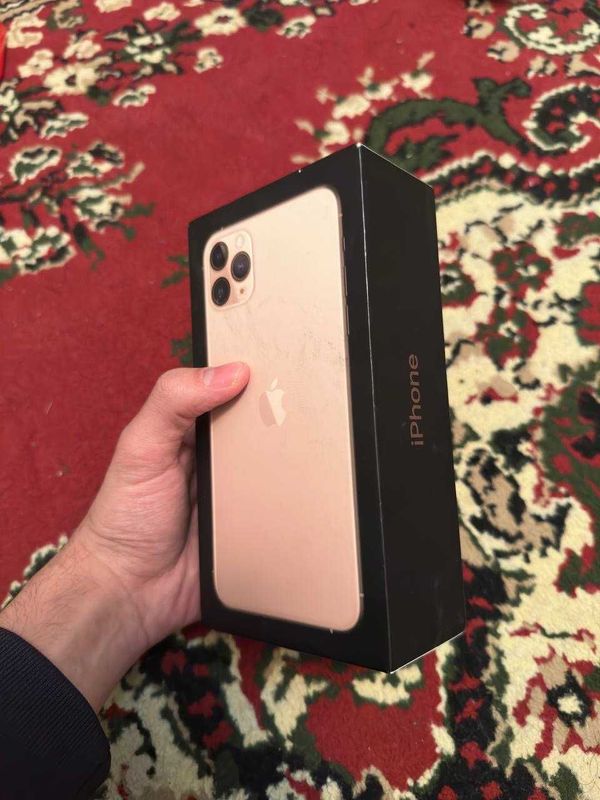 Коробка от IPhone 11 Pro Max