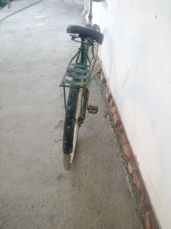 Velosiped sotiladi narxi 500000 Velosiped sotiladi narxi 500000